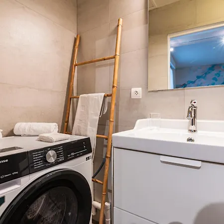 Lägenhet Tirelire, Centre Et Paisible *