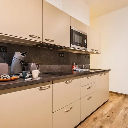 Tirelire, Centre Et Paisible