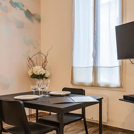 Tirelire, Centre Et Paisible