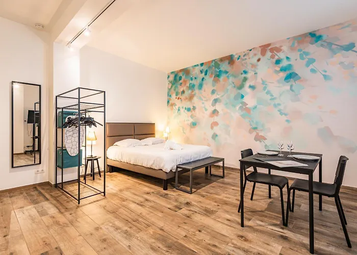 Tirelire, Centre Et Paisible