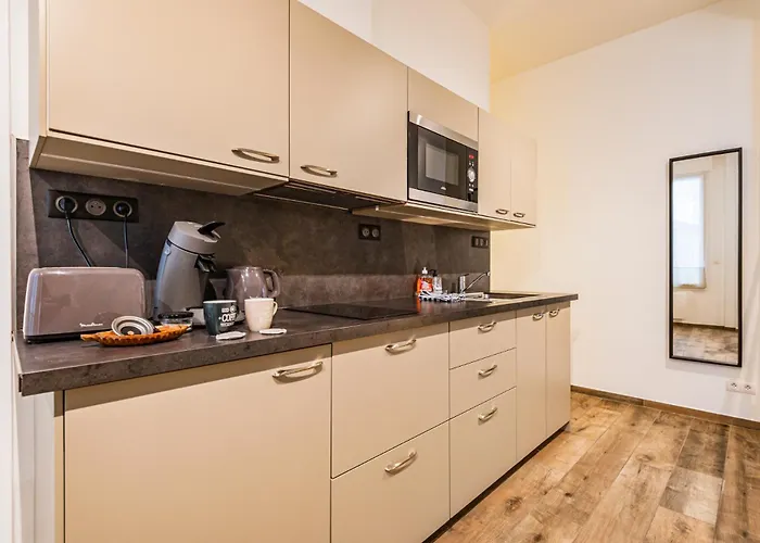 Tirelire, Centre Et Paisible