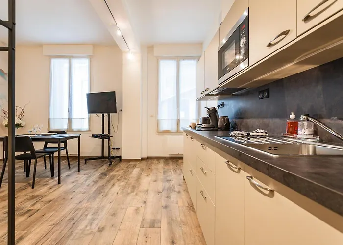 Tirelire, Centre Et Paisible