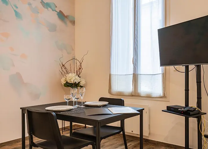 Tirelire, Centre Et Paisible