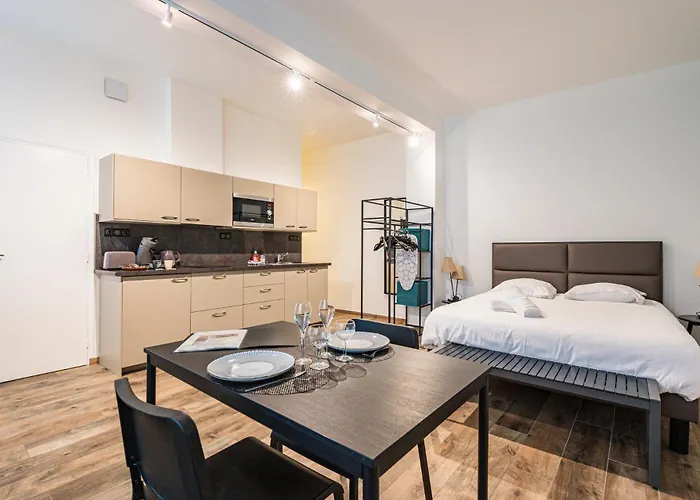 Tirelire, Centre Et Paisible Reims